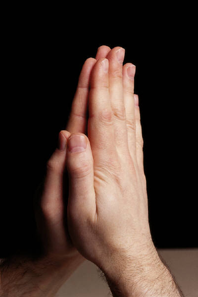 prayer_hands_clasped_photo_nyreblog_com_.JPG