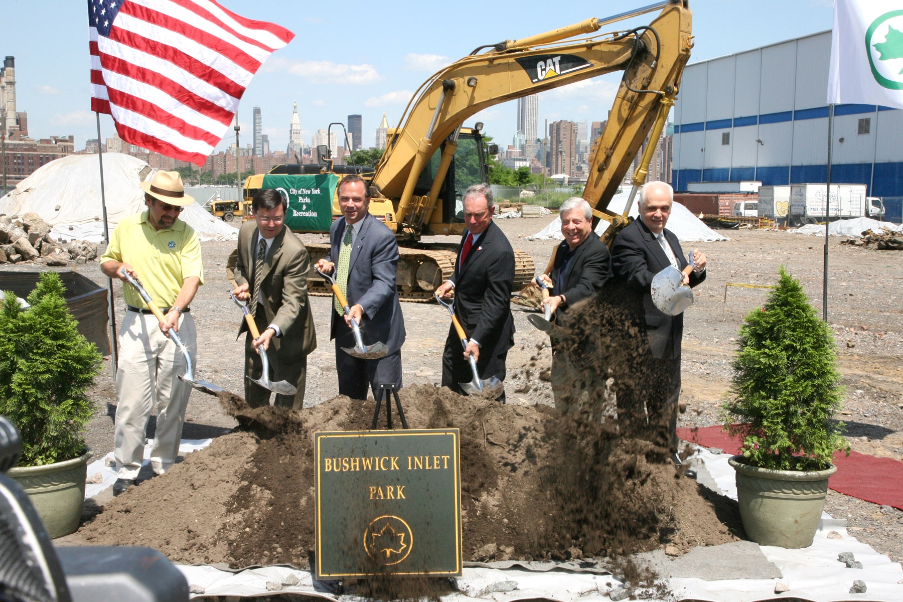 Bushwick_Inlet_Park_0709_nyreblog_com_.JPG