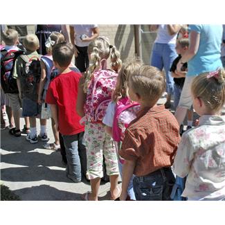 kids_lined_up_photo_nyreblog_com_.JPG