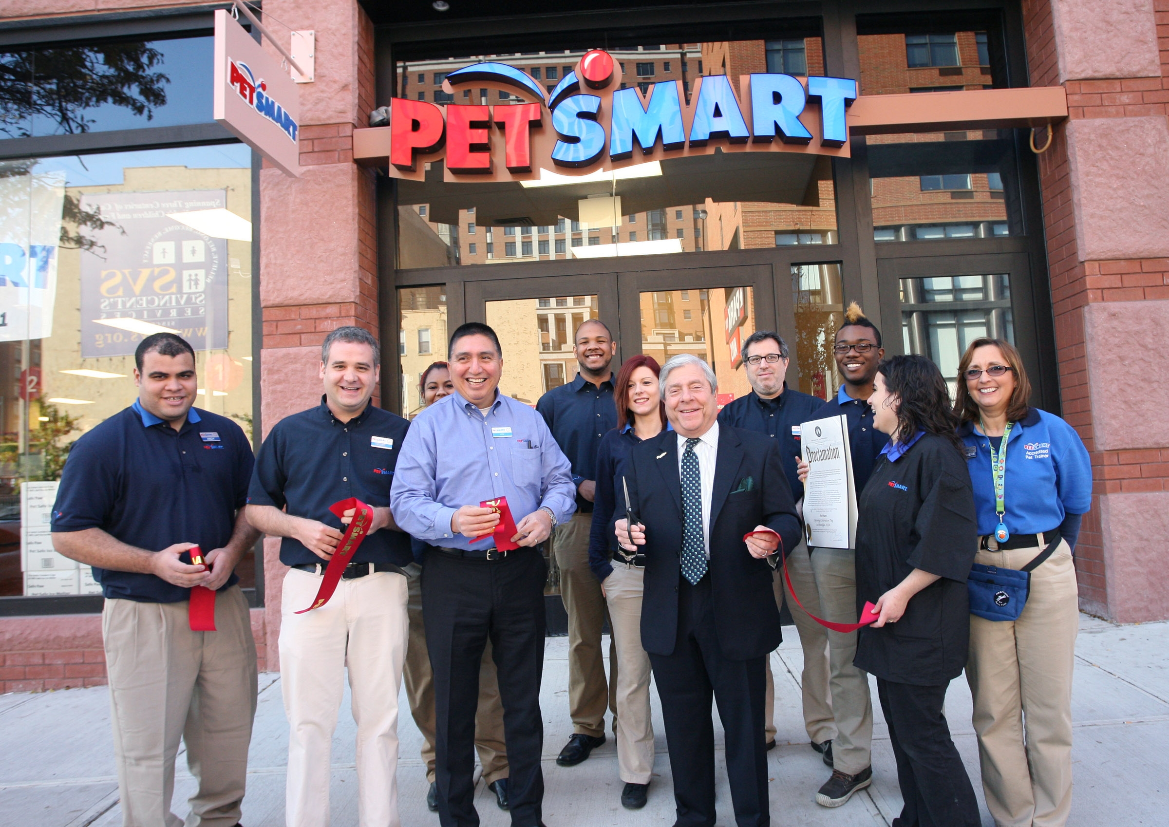 marty_brooklyn_petsmart_1111_nyreblog_com_.JPG