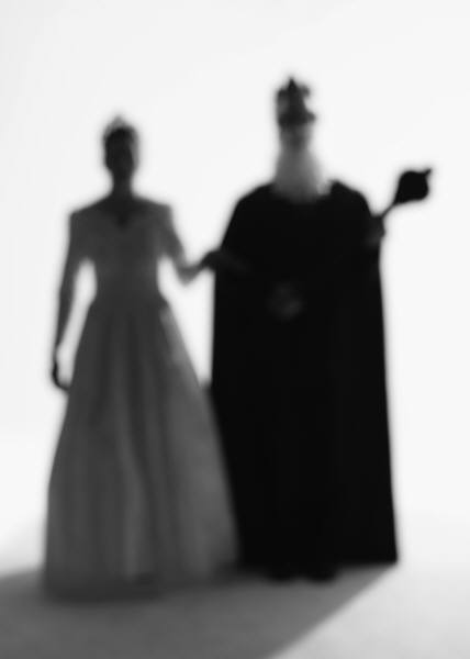 monarch_royalty_couple_king_queen_photo_nyreblog_com_.JPG