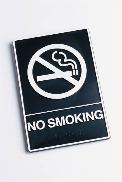 no_smoking_sign_nyreblog_com_.JPG