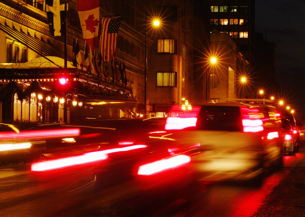 traffic_night_city_street_photo_nyreblog_com_.JPG